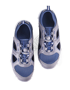 新年新步伐 以蓝色通用文化，踏出鞋类新蓝图